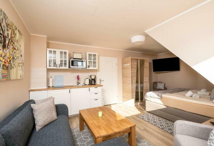 فندق صغير Gästehaus Kleines Stadtidyll  Zimmer Und Apartments By Hotel Holsteiner Hof