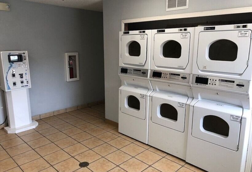 בית מלון כפרי Intown Suites Extended Stay Salt Lake City Ut   Midvale