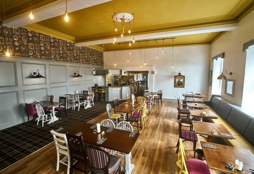 酒店 The Commodore Inn