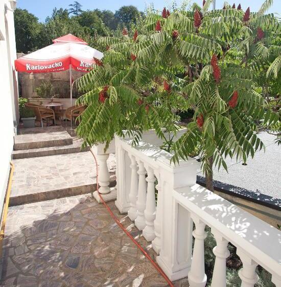 پانسیون Guesthouse Villa Adria