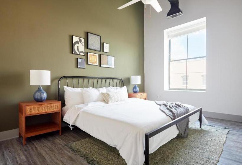 Kasa Altmayer Savannah