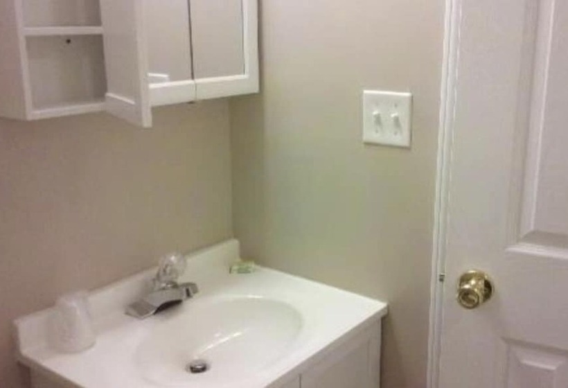 فندق Montana Inn Near Little Bighorn   Colstrip