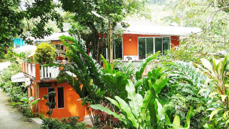 בית מלון כפרי Baan Suan Chong Khao Resort