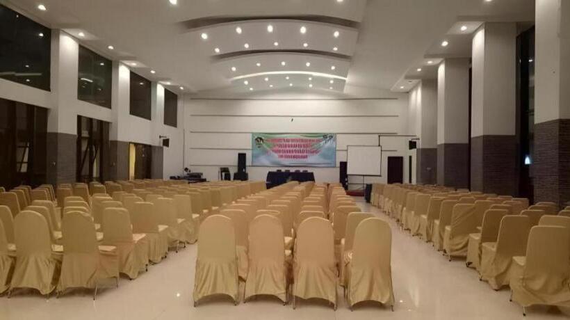 هتل Grand Bintang Tawangmangu