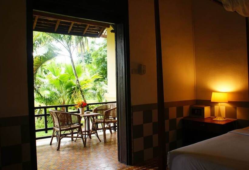 בית מלון כפרי Sala Done Khone