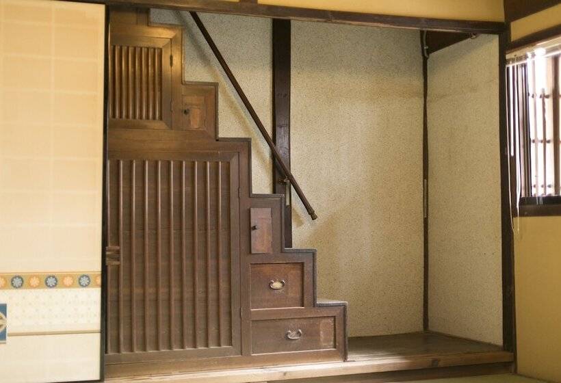 ペンション Female Only Guesthouse Tomariya