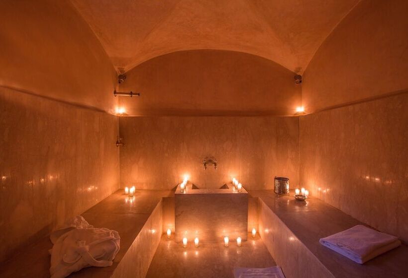 بنسيون Palais Chahar Mahal