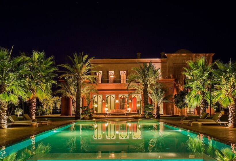 بنسيون Palais Chahar Mahal