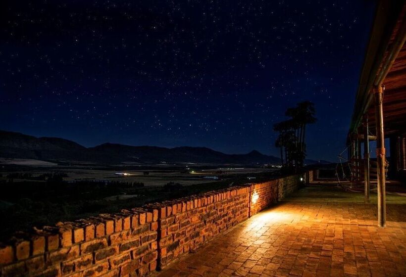 פנסיון Wolfkop Guesthouse