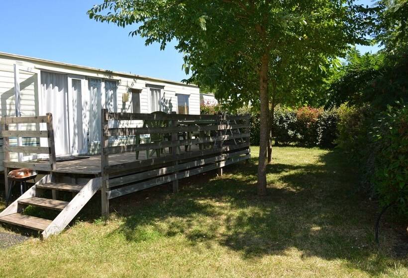 فندق Camping Les Chenes Clairs