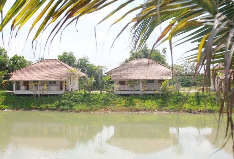 فندق Pirom Lake And Resort