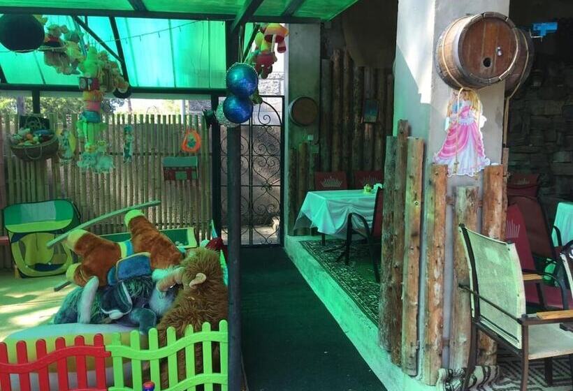 فندق Prostor Guest House