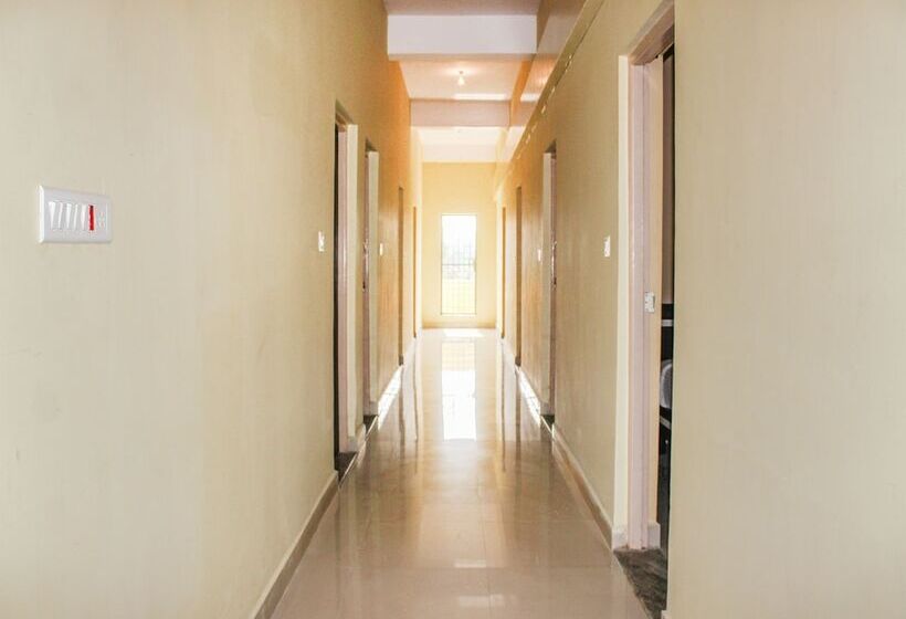 酒店 Sri Guru Residency By Oyo Rooms