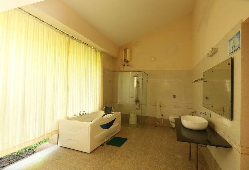 فندق Sterling Palavelli Godavari