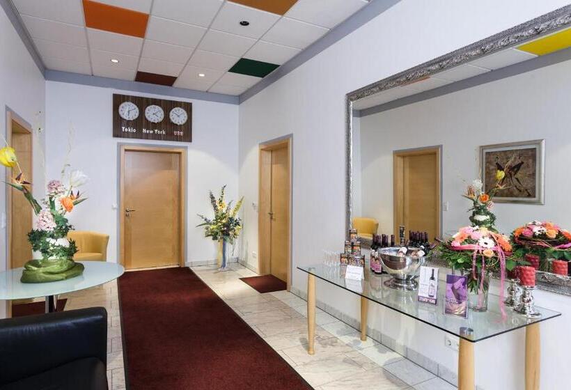 Отель Wuschl Lounge