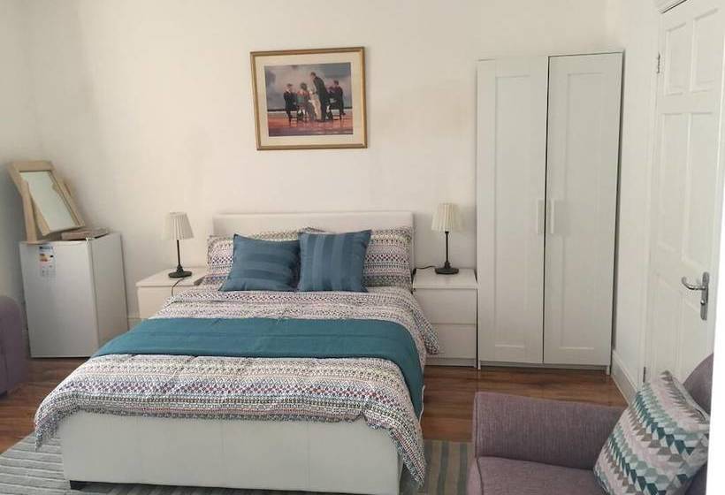 Пансион Charimore Rooms