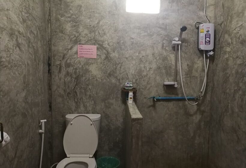 膳宿费 Charoensook Resort