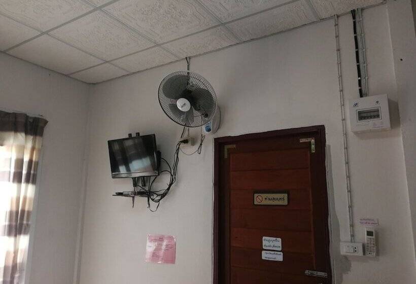 膳宿费 Charoensook Resort