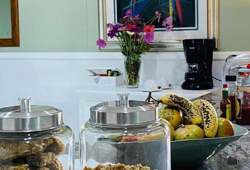 بنسيون Karoo Country Guesthouse