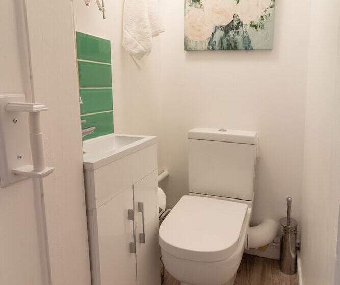 ペンション Valentia Lodge Serviced Accommodation