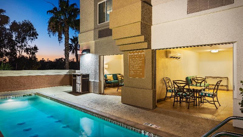 Candlewood Suites Anaheim   Resort Area, An Ihg