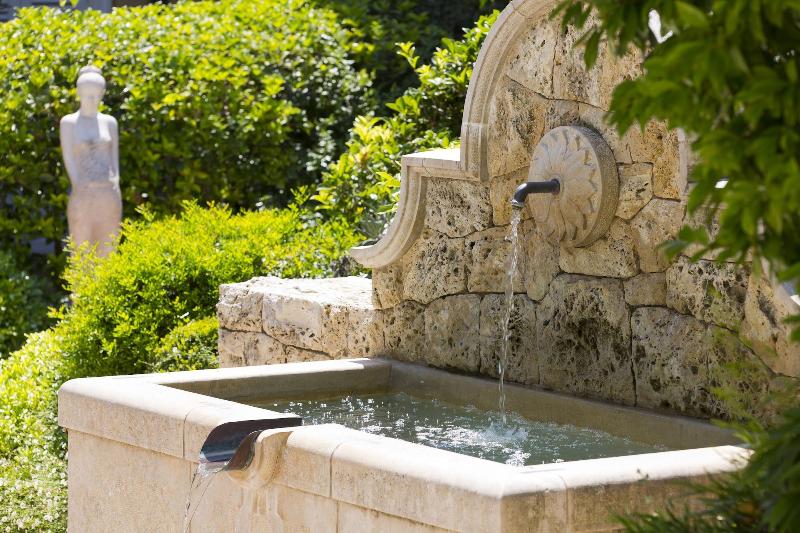 هتل Bastide Saint Antoine  Relais & Chateaux