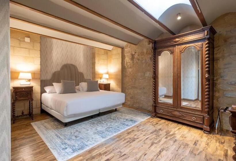 هتل Cetina Palacio De Los Salcedo