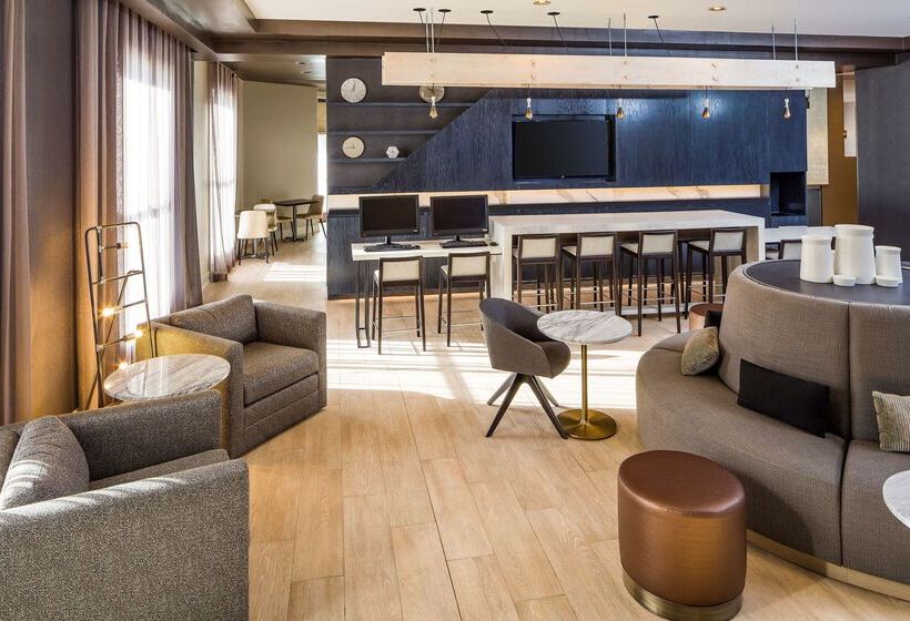 בית מלון כפרי Doubletree By Hilton Boston Logan Airport Chelsea