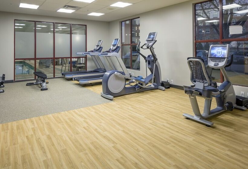 בית מלון כפרי Doubletree By Hilton Boston Logan Airport Chelsea