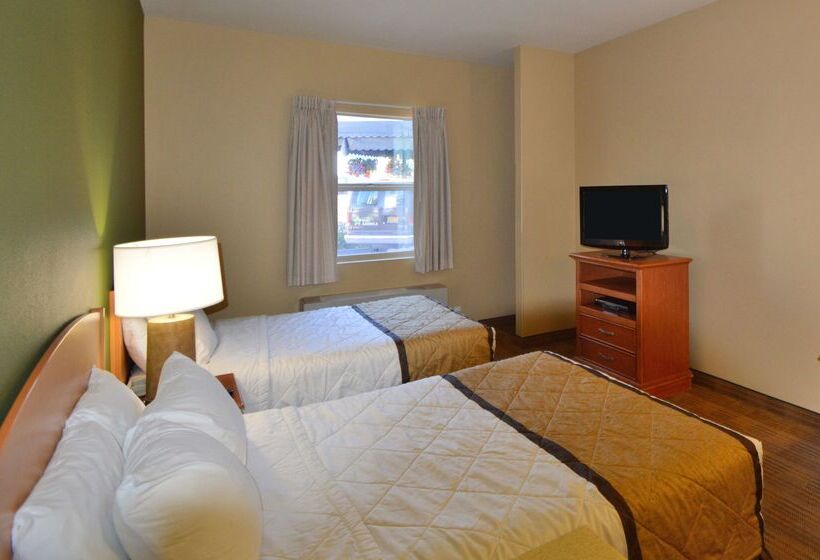 בית מלון כפרי Extended Stay America Suites  Juneau  Shell Simmons Drive