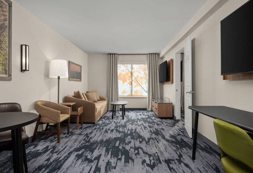 בית מלון כפרי Fairfield By Marriott Inn & Suites Helena North