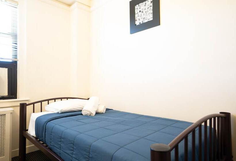 فندق Flushing Ymca   Hostel