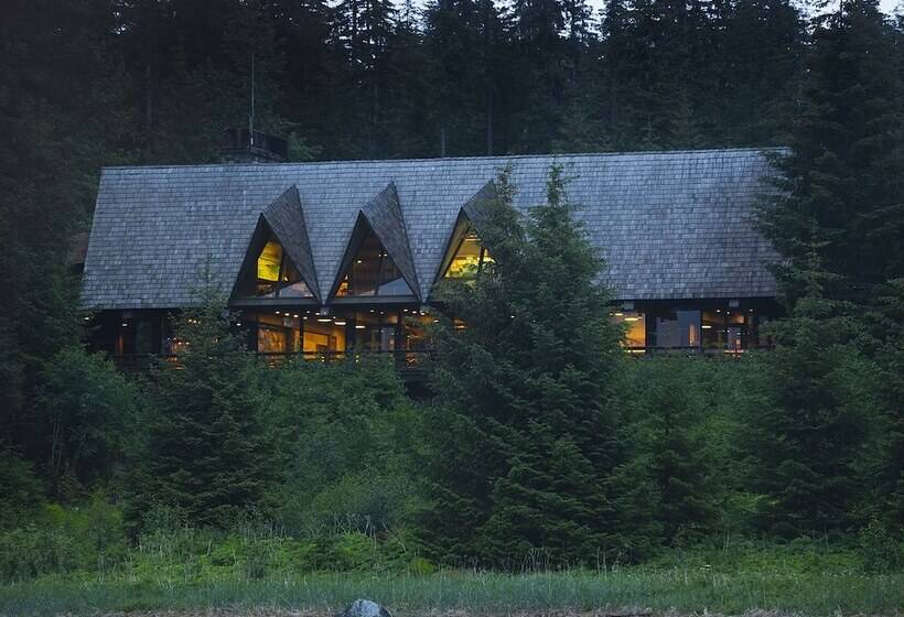 בית מלון כפרי Glacier Bay Lodge