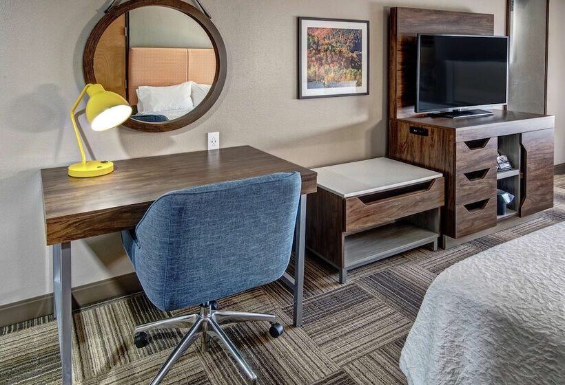 فندق Hampton Inn Latrobe
