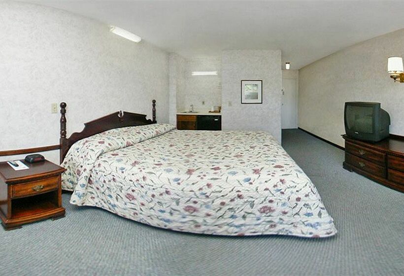 Отель Hilltop Inn Of Vermont