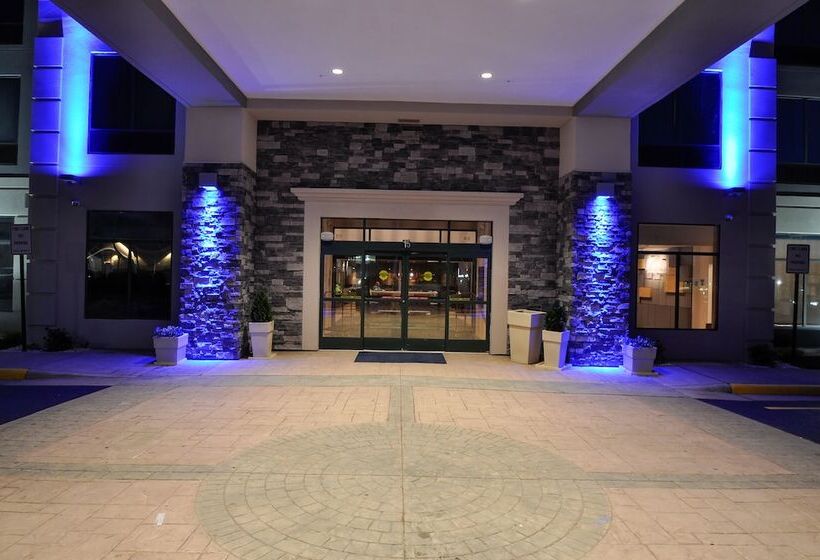 فندق Holiday Inn Express Quantico   Stafford, An Ihg