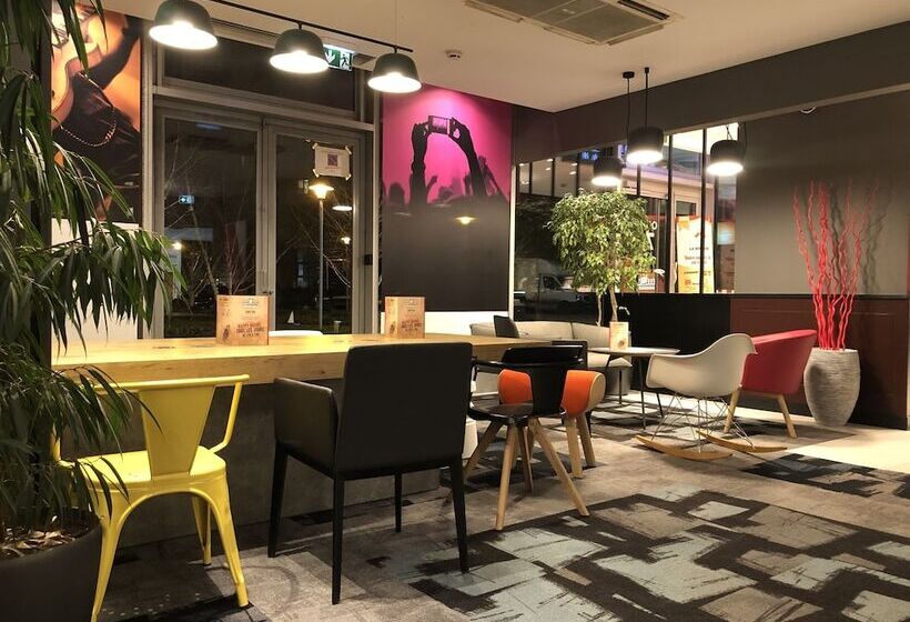Отель Ibis Lyon Caluire Cité Internationale