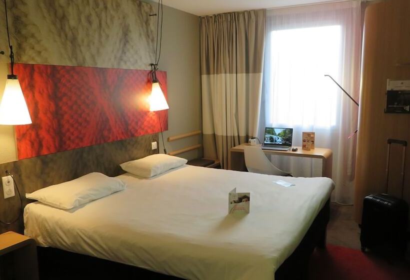Отель Ibis Lyon Caluire Cité Internationale