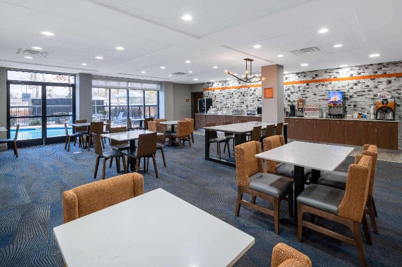 هتل La Quinta Inn & Suites By Wyndham Albany Ga