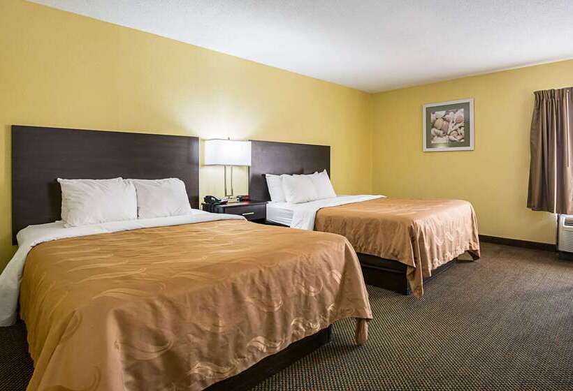 בית מלון כפרי Quality Inn & Suites Greensburg I74