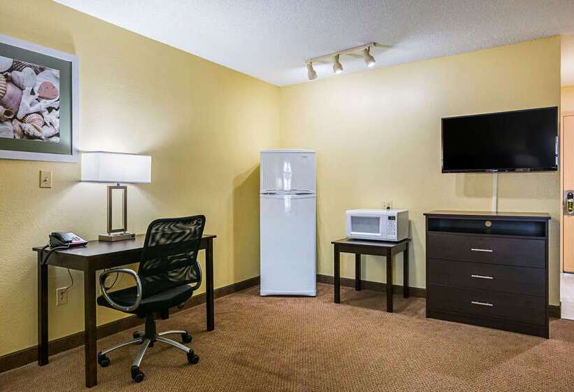 בית מלון כפרי Quality Inn & Suites Greensburg I74