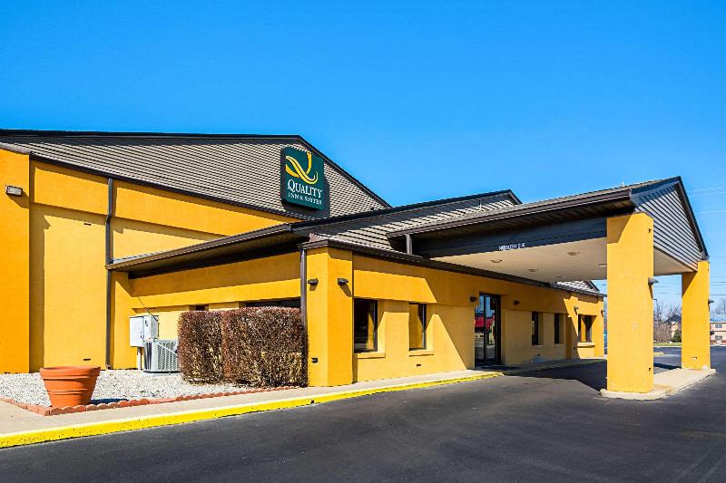 בית מלון כפרי Quality Inn & Suites Greensburg I74