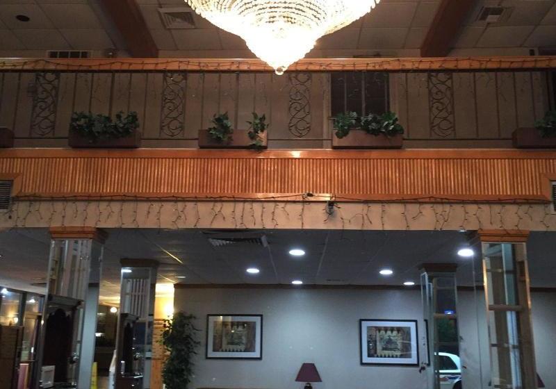 Hotel Regency Inn & Suites