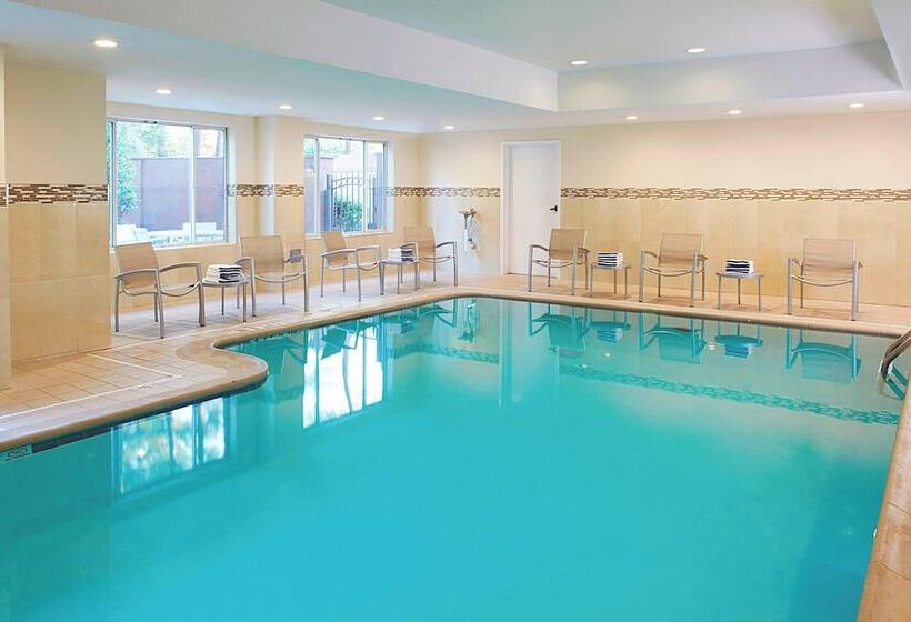 فندق Springhill Suites By Marriott Atlanta Six Flags