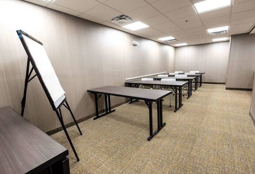 هتل Springhill Suites Columbus Airport Gahanna