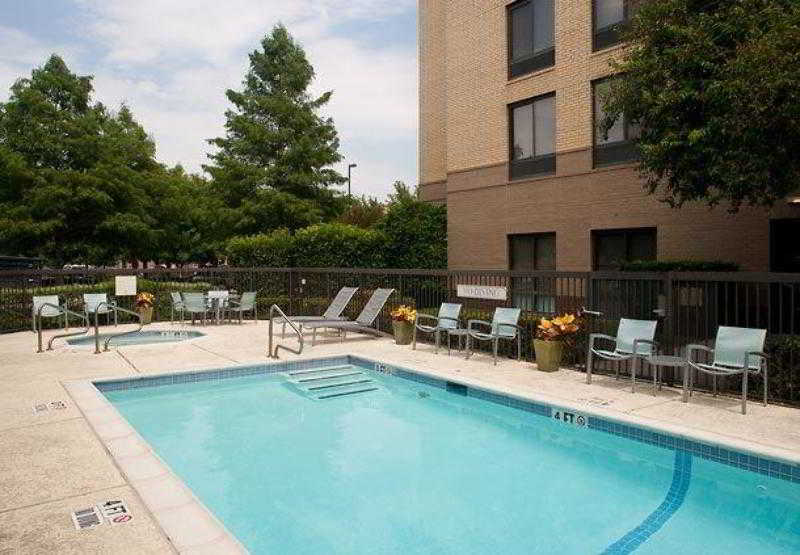 هتل Springhill Suites Dallas Addison/quorum Drive