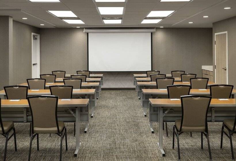 هتل Springhill Suites Fort Worth University