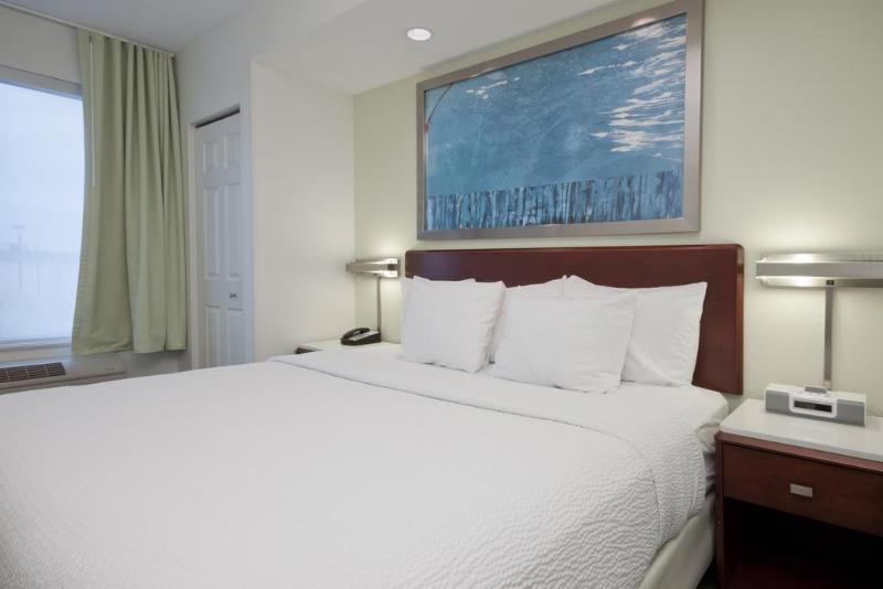 هتل Springhill Suites Grand Rapids North