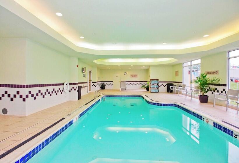 ホテル Springhill Suites Pittsburgh Monroeville