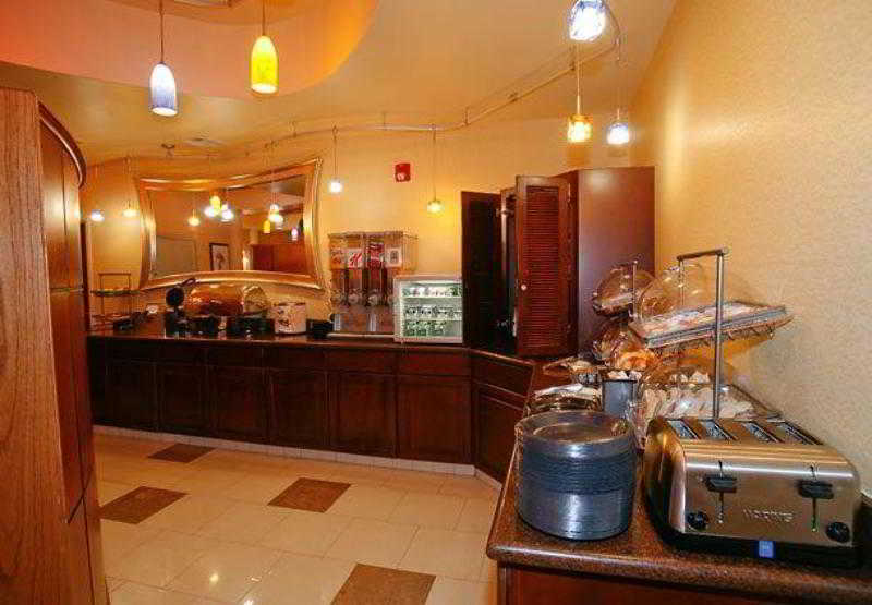 ホテル Best Western Hesperia Victorville Suites